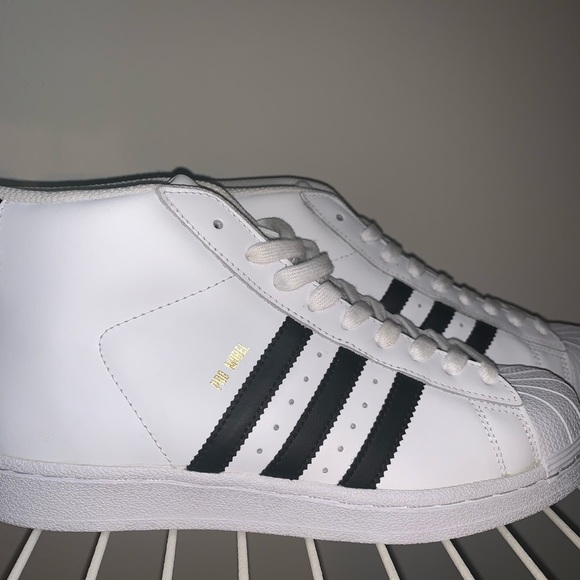 Adidas Pro Model Sneaker - Picture 1 of 8